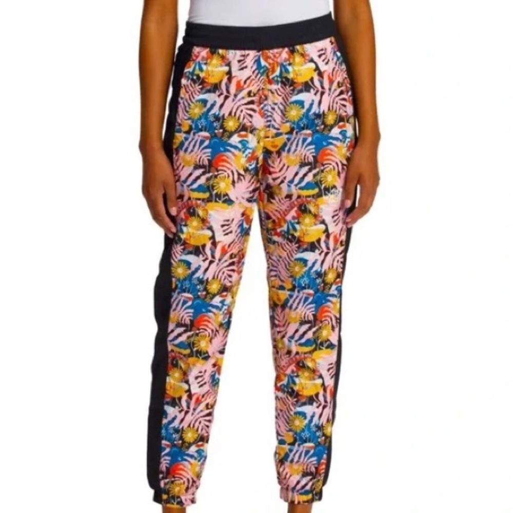 The North Face  hydrenaline floral jogger